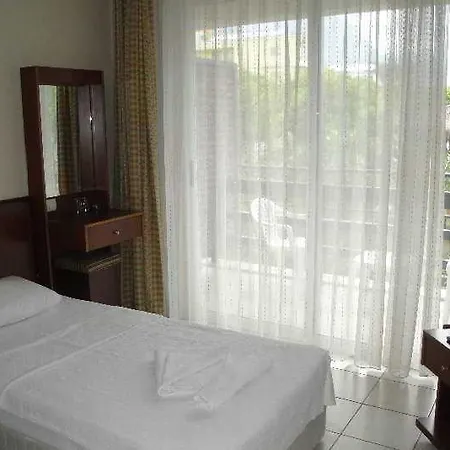 Hotel Feronia Hills